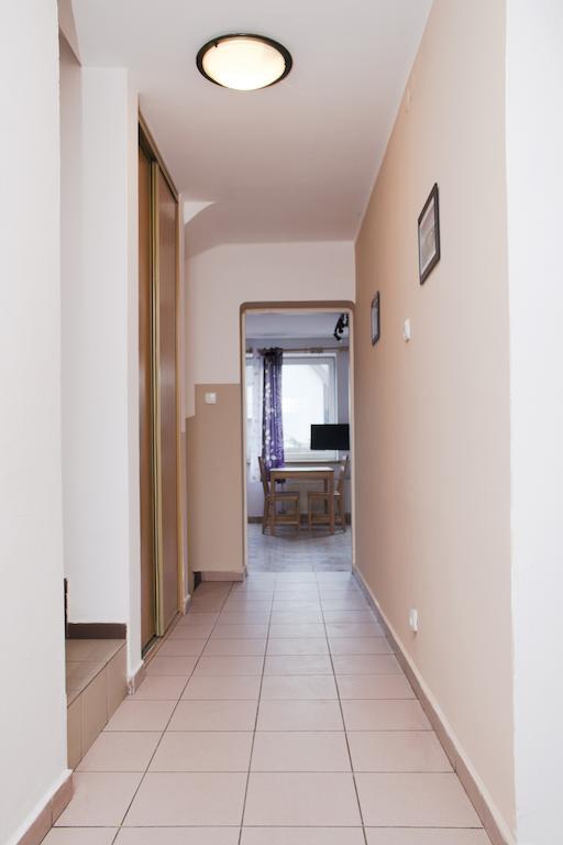 Marymont Hostel Warsaw Exterior photo